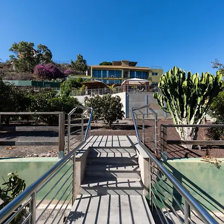 Oasis Holidays & Health - Charming *