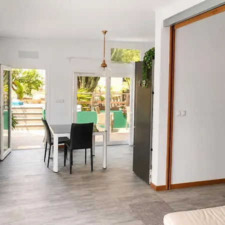Oasis Holidays & Health - Charming Villa